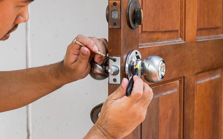 ouverture de porte claquée serrurier Le Raincy